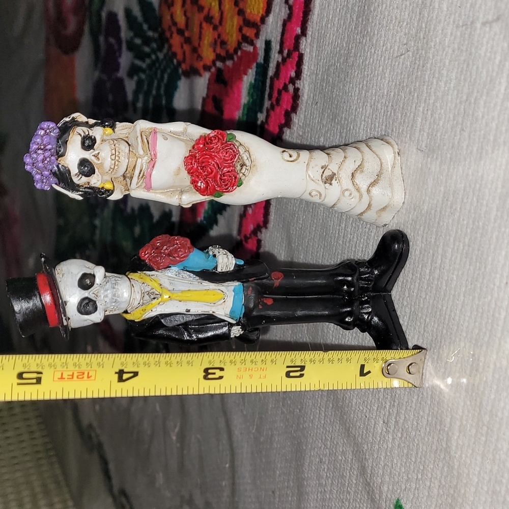 Catrina figurine day of the dead hasta la muerte couple